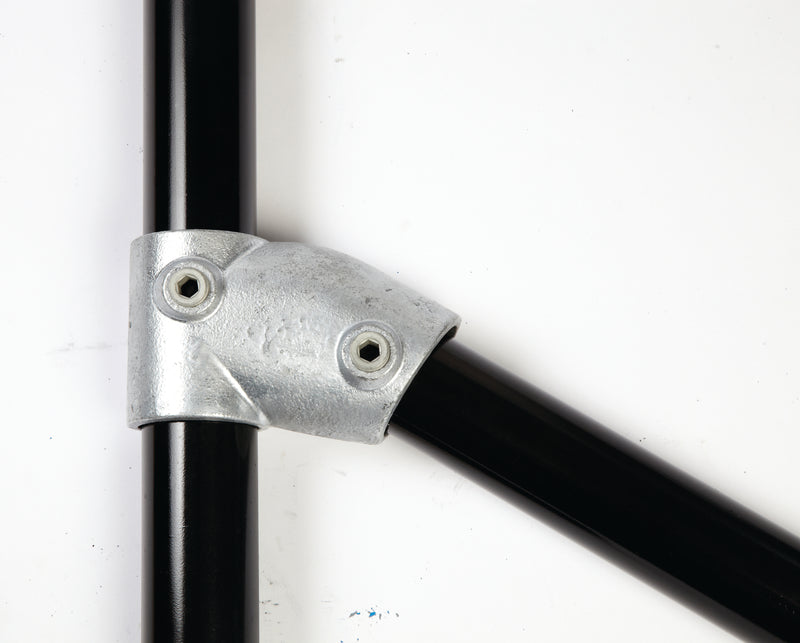 C229.229 Single Socket Tee Fitting 11° to 30° - Handrail Fitting